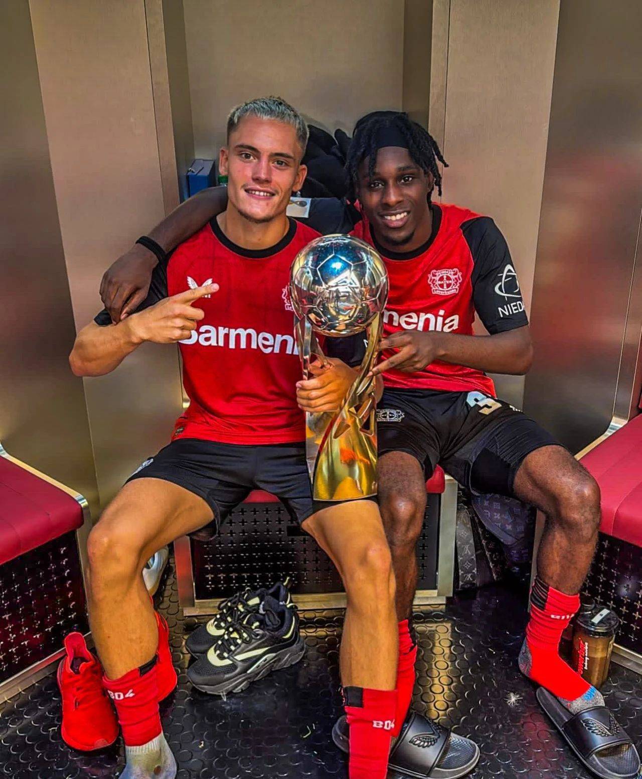 九游会-足总杯倒计时，勒沃库森今夜回应争议，细节引发关注，底气十足，团队化学反应显著的简单介绍-九游会