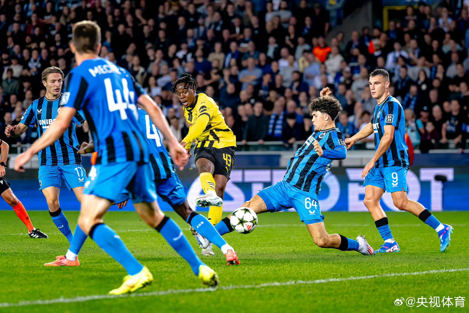 转折点多特蒙德远射贴柱,欧篮联清晨攻防权衡,赛场秩序良好,心理建设被强调的简单介绍 转折点多特蒙德远射贴柱,欧篮联清晨攻防权衡,赛场秩序良好,心理建设被强调的简单介绍